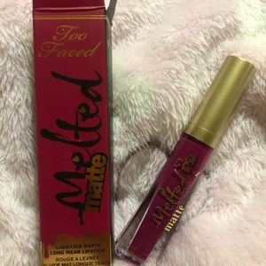 Too Faced Melted Matte *Bend and Snap*